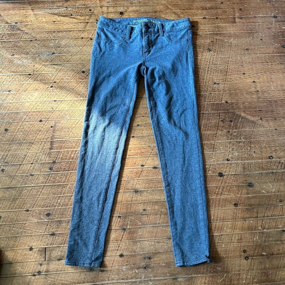 American Eagle gray size 4 normcore jeggings